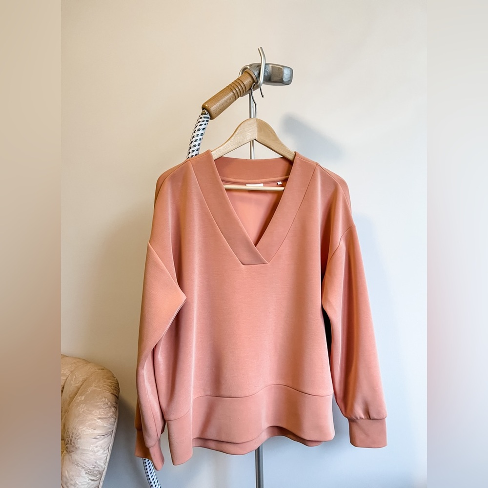 💗YAYA💗 Peachy Scuba Sweater / Size L